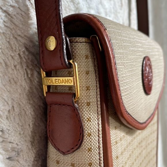Vintage Toledano | Creme & Tan Gingham Pattern | Summer Picnic Crossbody Satchel - Picture 11 of 14
